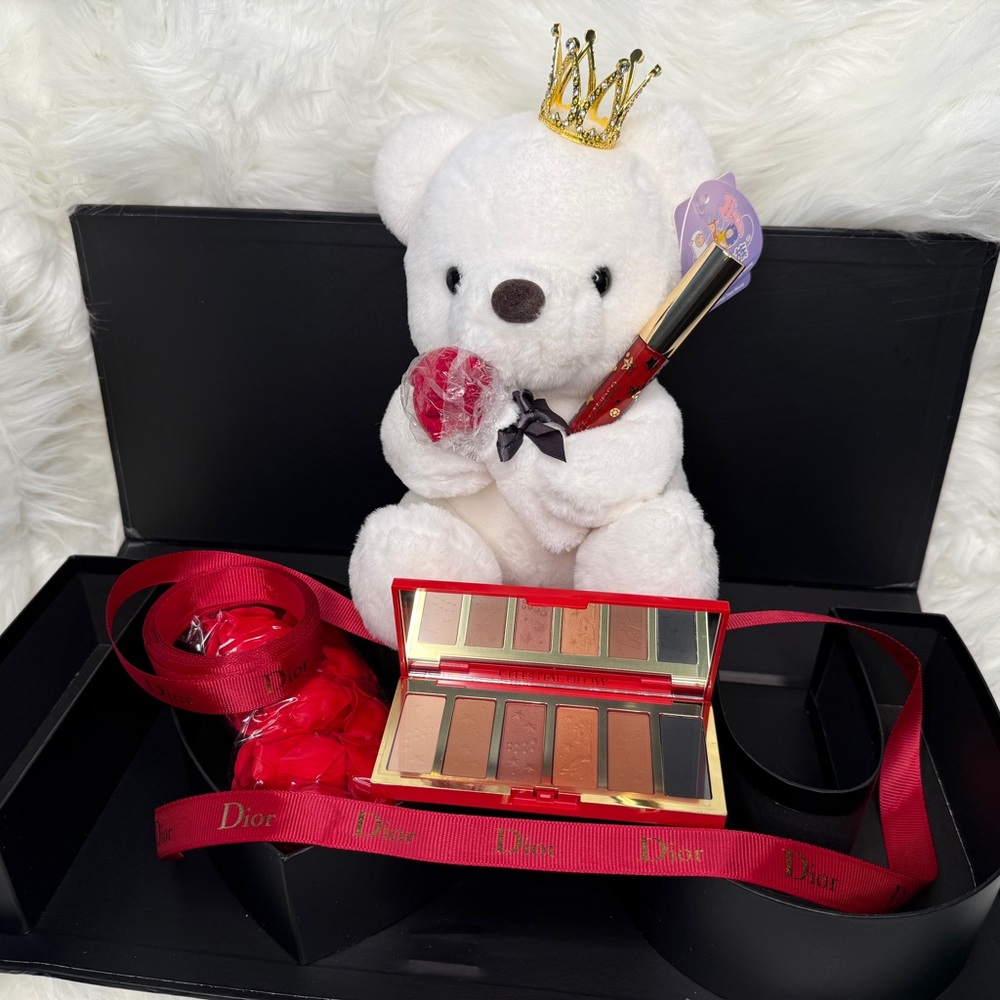 ESTEÉ LAUDER eyeshadow Palette - ESTEÉ LAUDER Lip Gloss Ruby Quartz, BUNDLE
